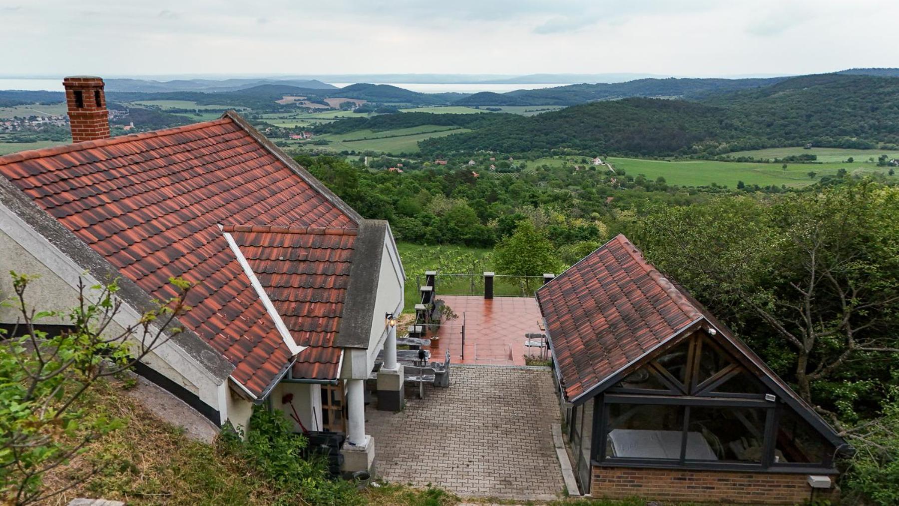 Borospince Vendégház Pécsely Exteriér fotografie