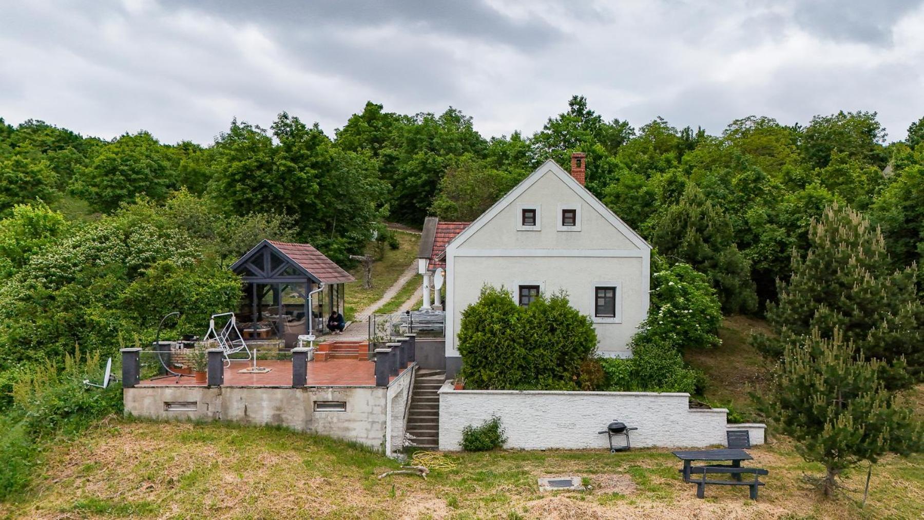 Borospince Vendégház Pécsely Exteriér fotografie