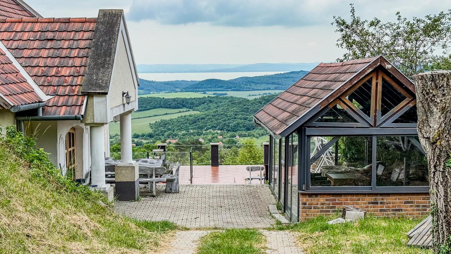 Borospince Vendégház Pécsely Exteriér fotografie