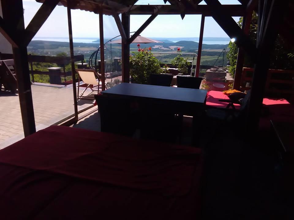 Borospince Vendégház Pécsely Exteriér fotografie