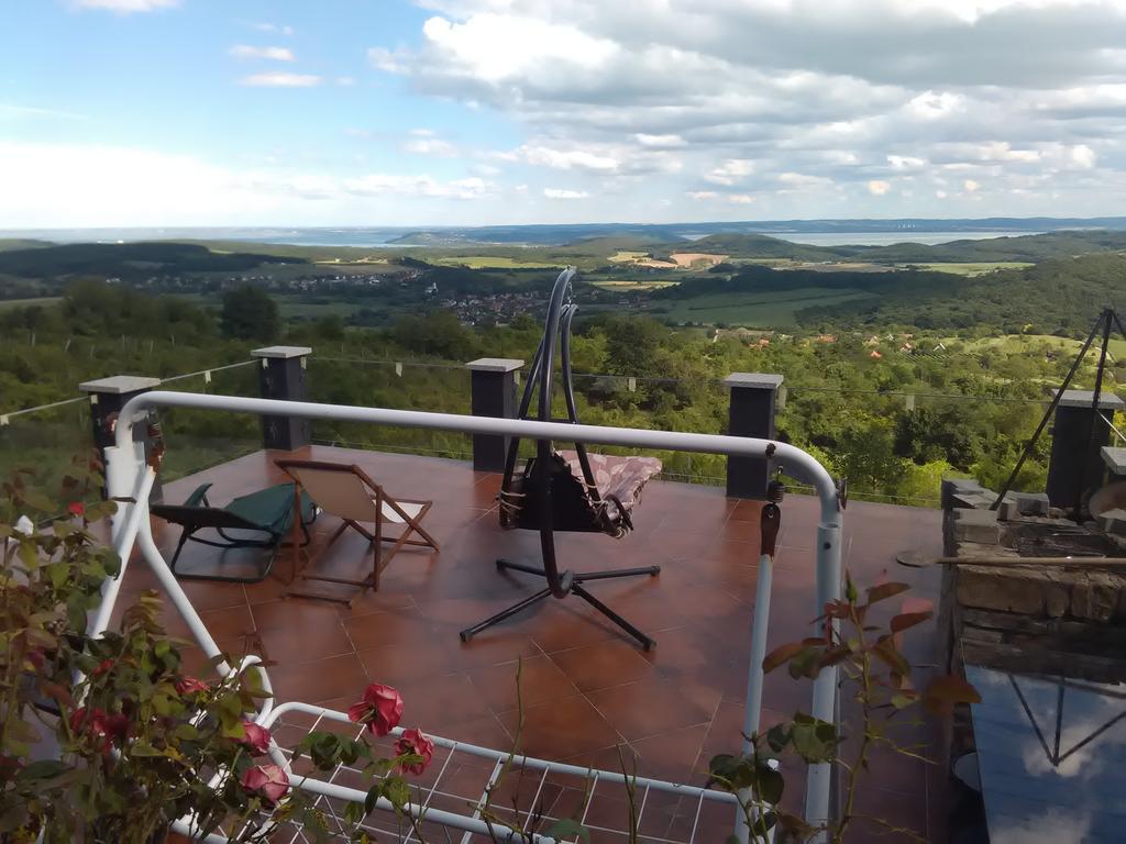 Borospince Vendégház Pécsely Exteriér fotografie
